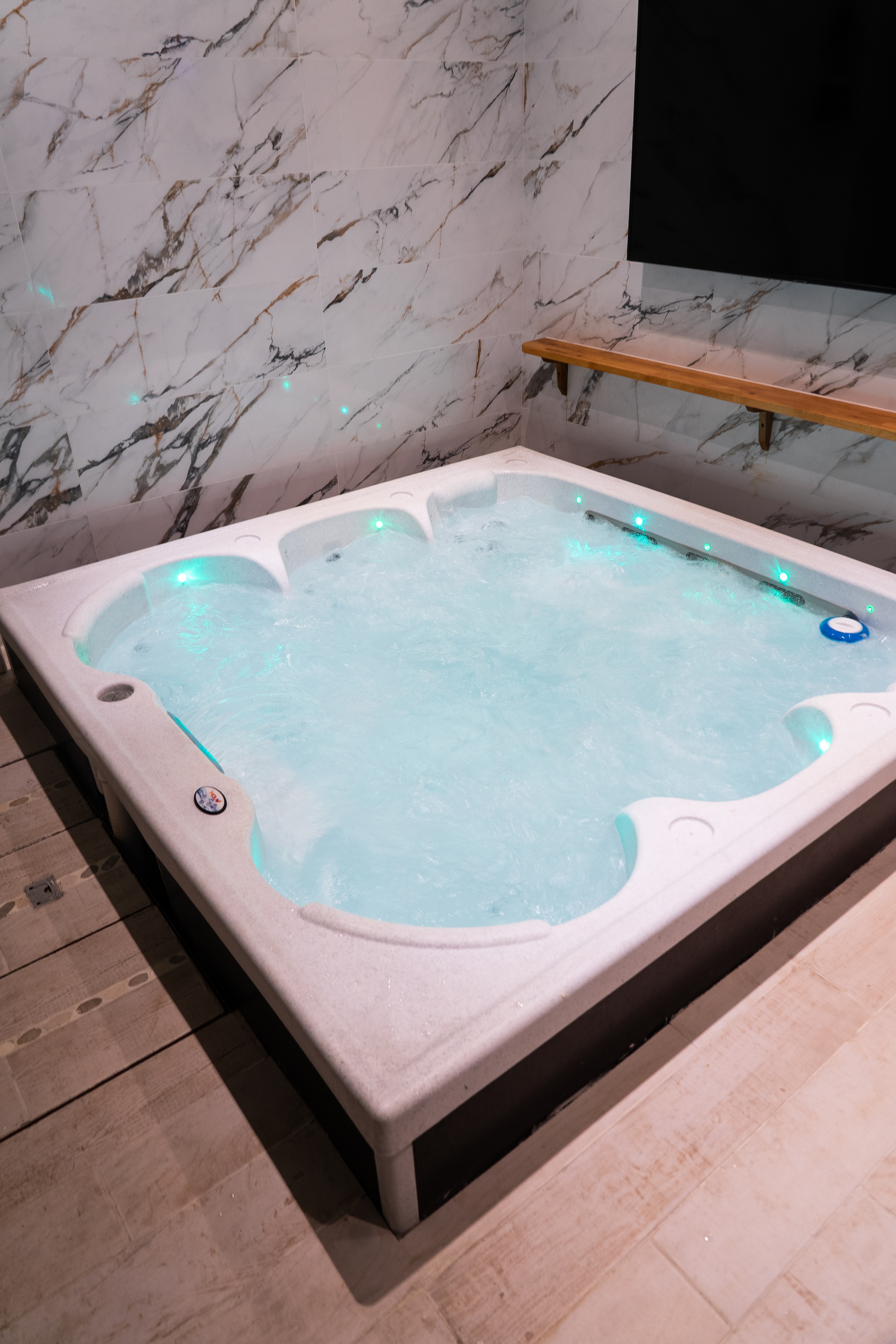 jacuzzi